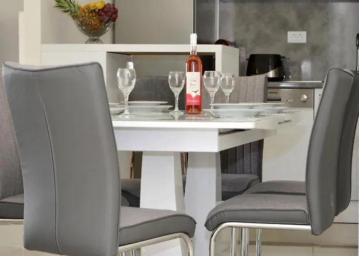 Sunshine Трогір